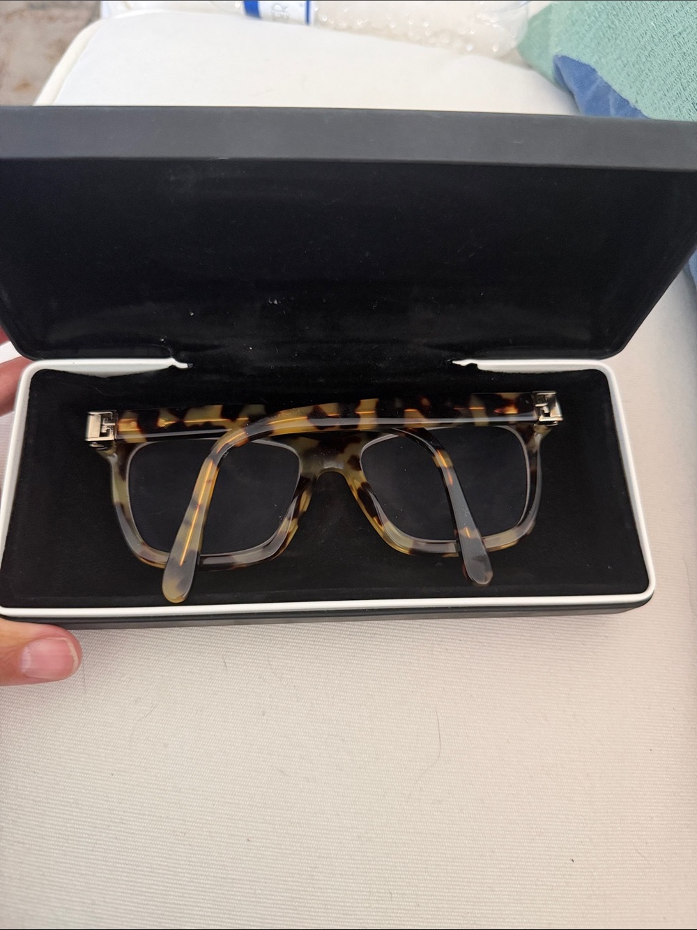 Givenchy Tortoiseshell Frame Readers - Picture 5 of 5